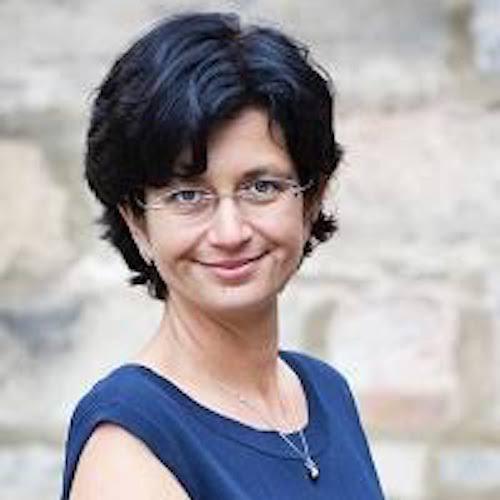 Professor Barbora de Courten OAM